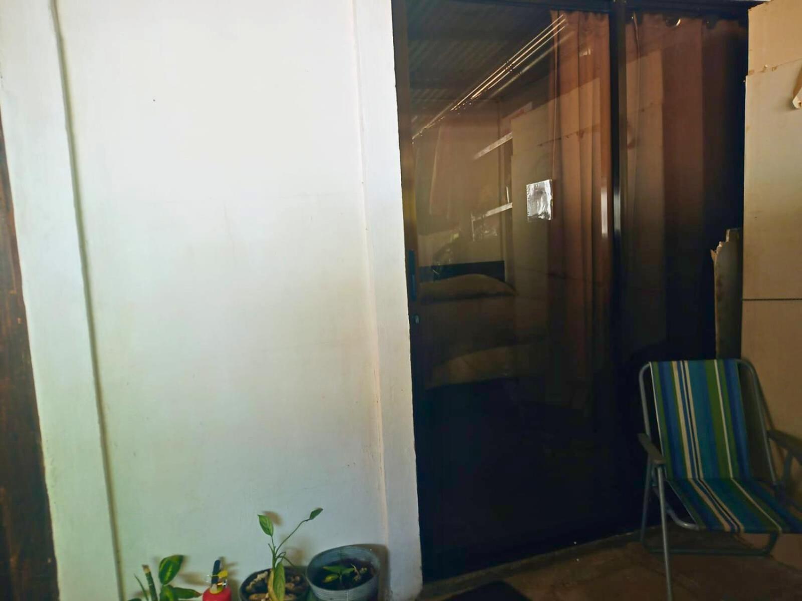 Hogar Tico-Estadounidense Cerca De Aeropuerto アラフエラ エクステリア 写真